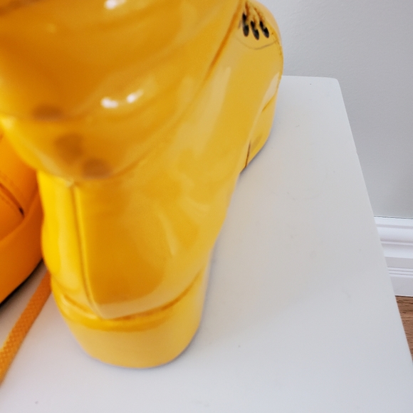 YES HighTops - Picture 9 of 9